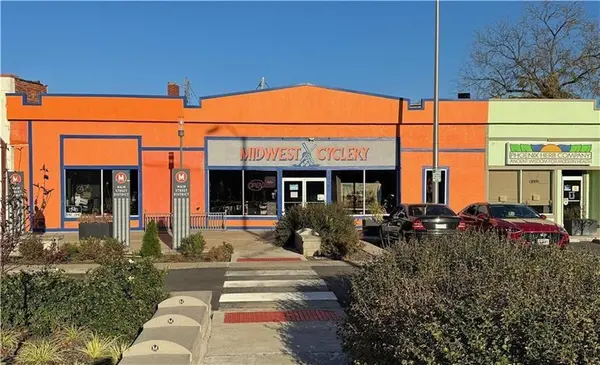3951-3957 Main ST, Kansas City, MO 64111