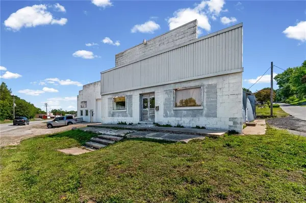 302 N Mason ST, Carrollton, MO 64633