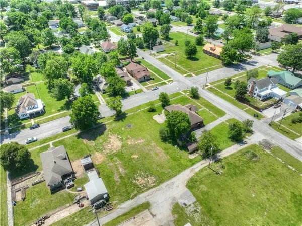 436 E 13th Street Lot 9 ST, Baxter Springs, KS 66713