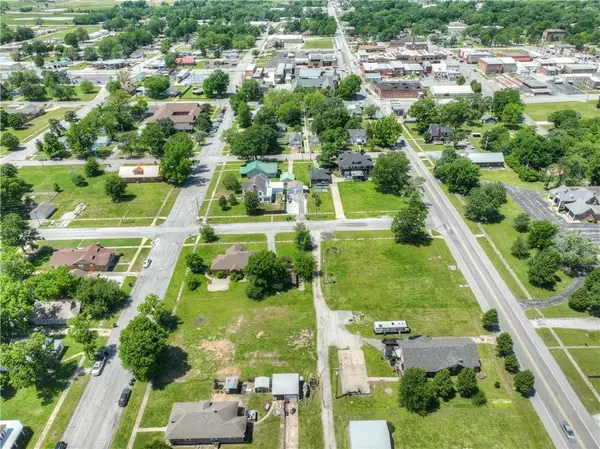 436 E 13th Street Lot 9 ST, Baxter Springs, KS 66713