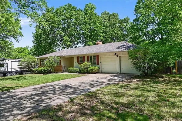 10508 E 82nd ST, Raytown, MO 64138