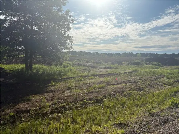 231 Country View DR, Pittsburg, KS 66762