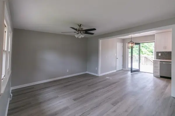 15204 E 48th ST, Kansas City, MO 64136