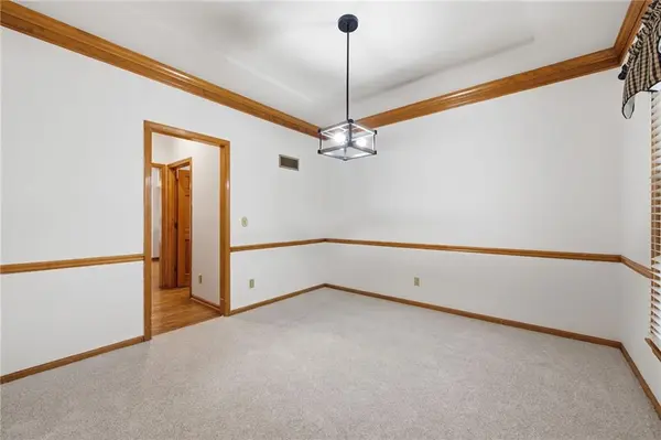 7648 N Lucerne CT, Kansas City, MO 64151