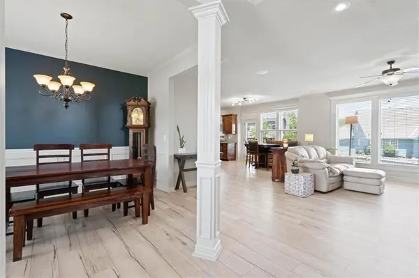1404 SW 41st CIR, Lee's Summit, MO 64082