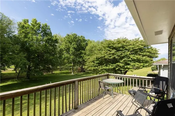 210 E Swisher DR, Clinton, MO 64735