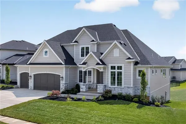 16924 Futura ST, Overland Park, KS 66085
