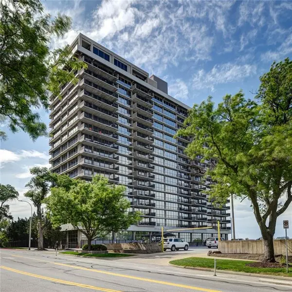 600 E Admiral BLVD #305, Kansas City, MO 64106