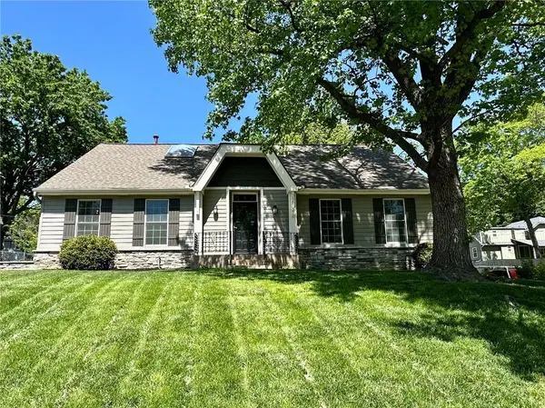 12802 W 101st ST, Lenexa, KS 66215