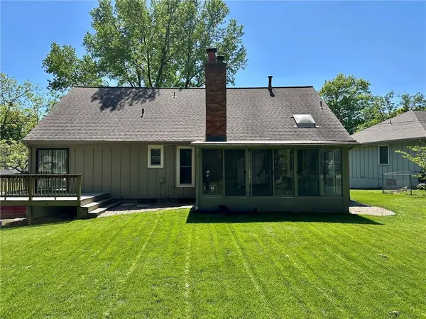 12802 W 101st ST, Lenexa, KS 66215