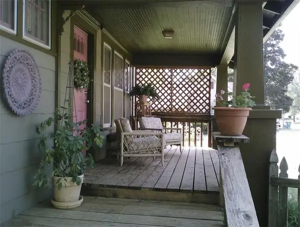 301 W Washington ST, Harrisonville, MO 64701