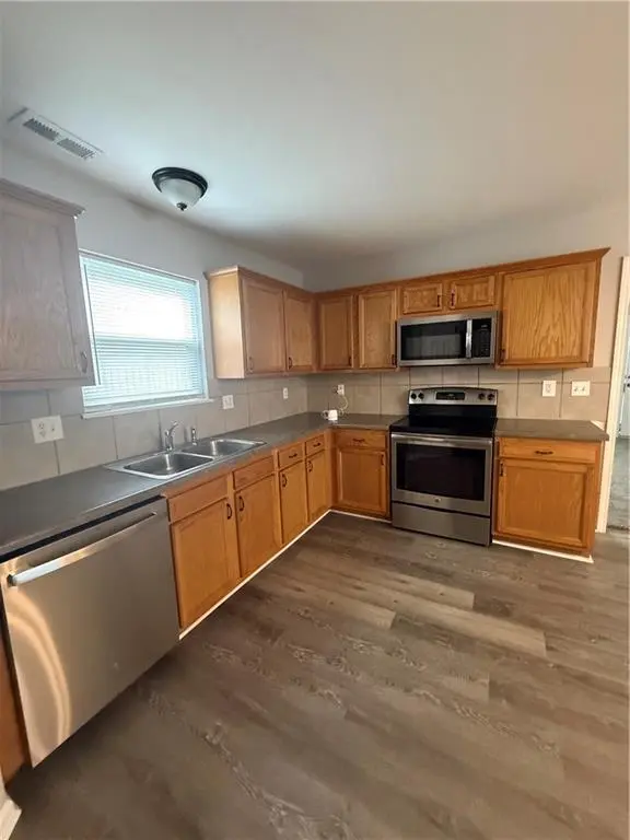 314 NE Coldwater Creek DR, Grain Valley, MO 64029