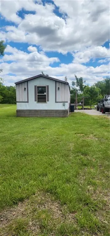 8315 NW High ST, Amsterdam, MO 64723