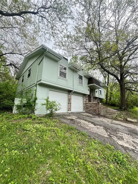 179 SE 431 RD, Warrensburg, MO 64093