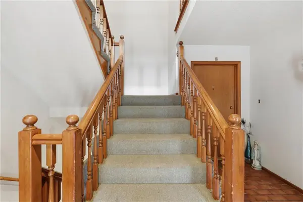 1305 NW Village DR #C, Blue Springs, MO 64015