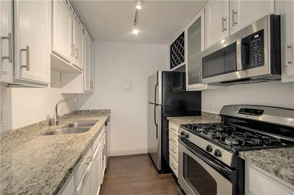 700 E 8th ST ##7G, Kansas City, MO 64106