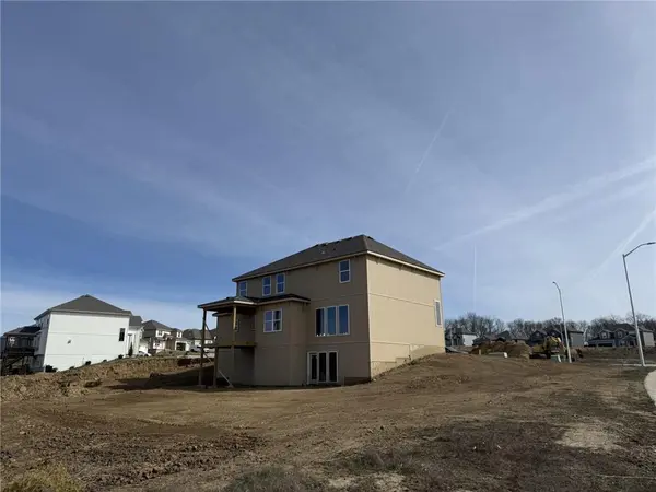 9002 N Denver AVE, Kansas City, MO 64156