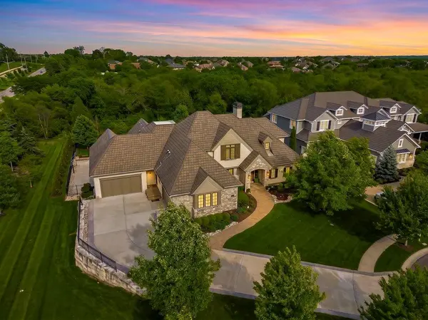15905 Cody ST, Overland Park, KS 66221