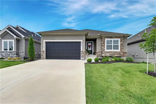 15320 W 173rd ST, Olathe, KS 66062