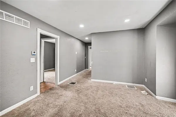 5942 Wabash AVE, Kansas City, MO 64130