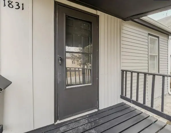 1831 E 81st ST, Kansas City, MO 64132