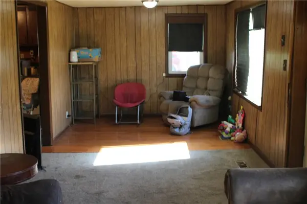 515 NW 5th ST, Hardin, MO 64035