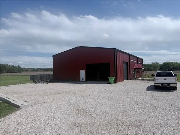 1763 Reno RD, Neodesha, KS 66757