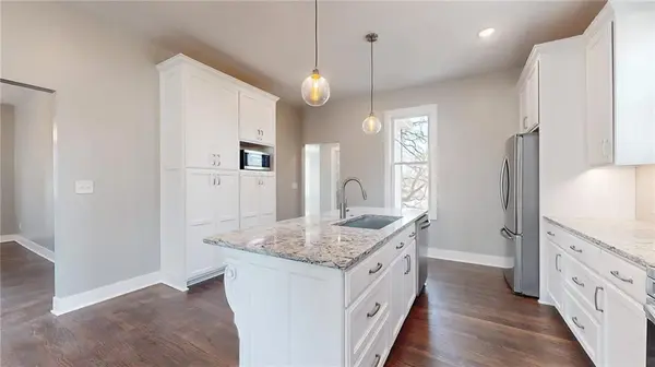 2110 Ashland AVE, St Joseph, MO 64506