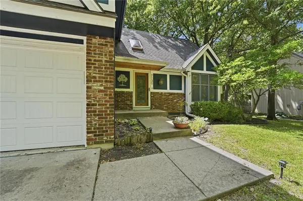 7130 N Woodland AVE, Gladstone, MO 64118