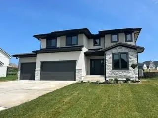 706 NE Lone Hill DR, Lee's Summit, MO 64064