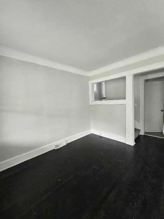 5611 Highland AVE, Kansas City, MO 64110