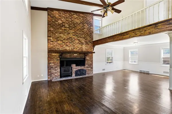 500 Westminister RD #SW, Blue Springs, MO 64014