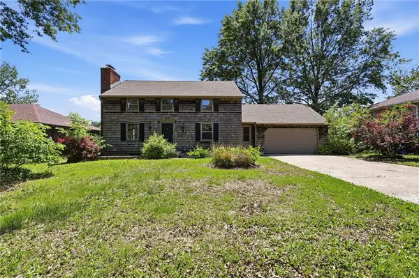 500 Westminister RD #SW, Blue Springs, MO 64014