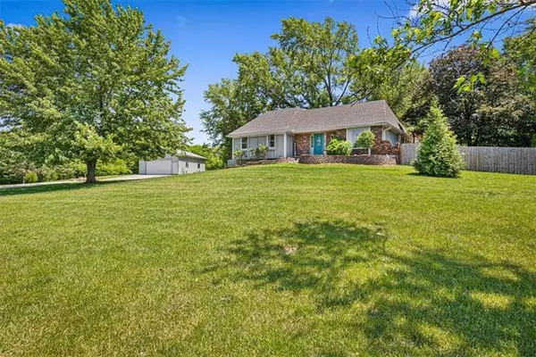 15813 Sugar Plum RD, Kearney, MO 64060
