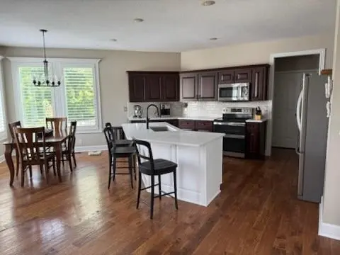 1906 W Kiera CIR, Olathe, KS 66061