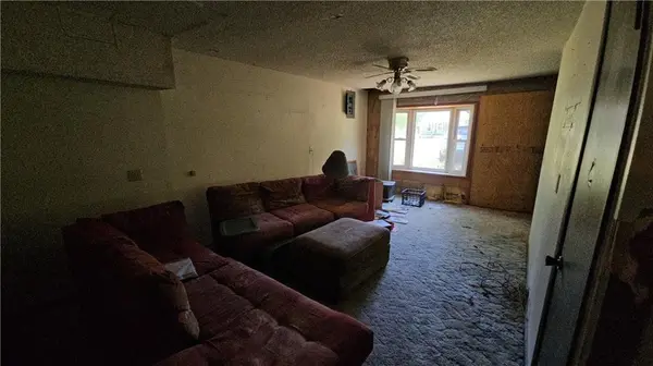 618 S Main ST, Grandby, MO 64844
