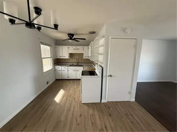 7525 E 52nd ST, Kansas City, MO 64129