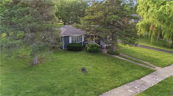 105 N 8th ST, Fredonia, KS 66736