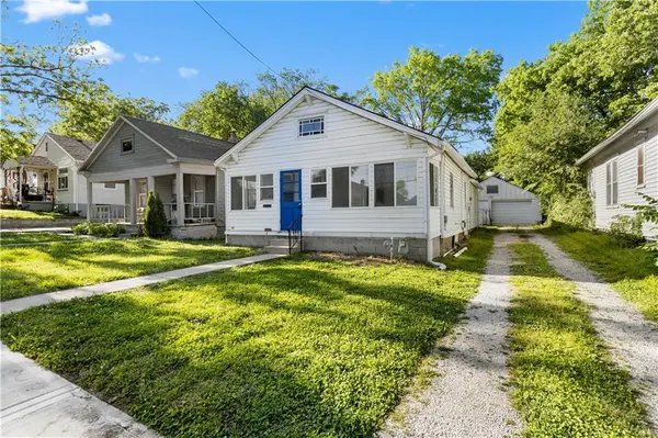 2510 ESSEX ST, Kansas City, KS 66103