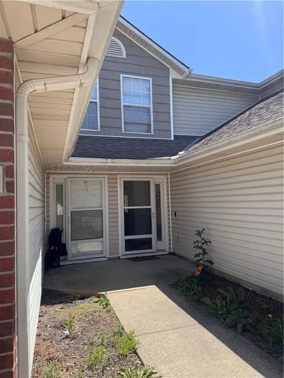 2929 S Harvard AVE, Independence, MO 64052