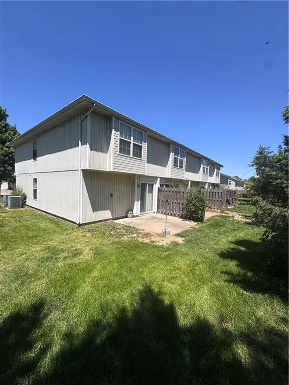 2929 S Harvard AVE, Independence, MO 64052