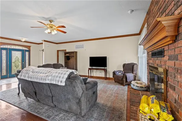 819 Pryor ST, Iola, KS 66749