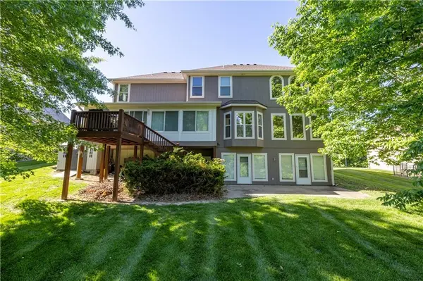 4904 Aegean TER, St Joseph, MO 64506