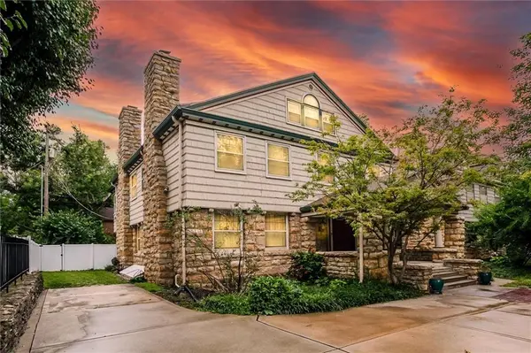 612 Emanuel Cleaver II BLVD, Kansas City, MO 64110