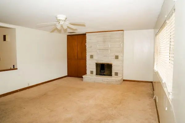 2302 Crawford AVE, Parsons, KS 67357
