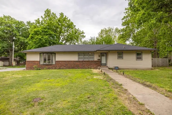 514 E Green ST, Clinton, MO 64735