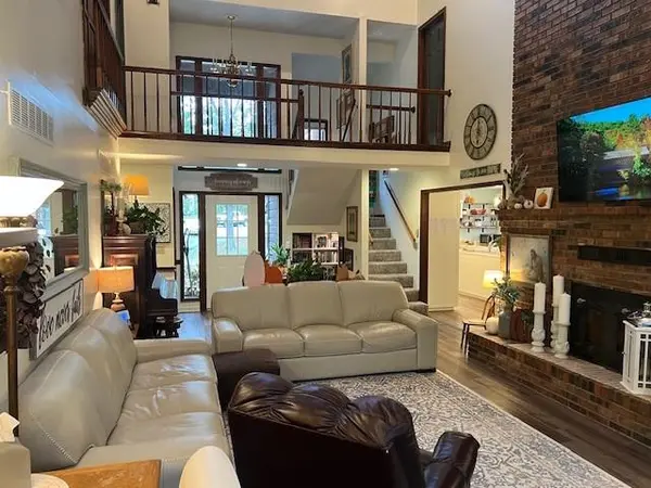 14690 E Redcoat RD, Nevada, MO 64772