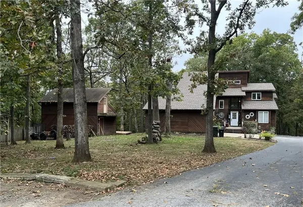 14690 E Redcoat RD, Nevada, MO 64772