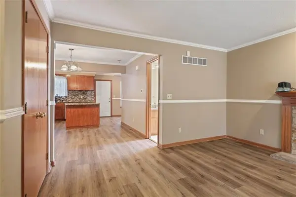 1300 E 41st ST, Kansas City, MO 64110