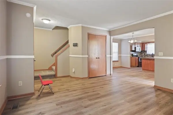 1300 E 41st ST, Kansas City, MO 64110